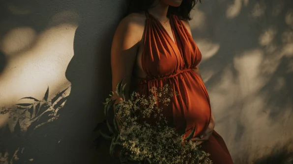 Si può prendere il sole in gravidanza?